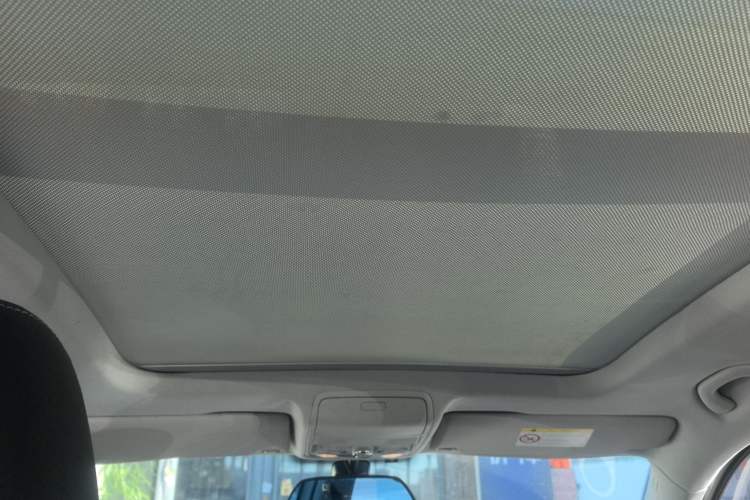 Used Volkswagen Tiguan L 2016 280TSI Automatic Two-Wheel Drive Silk Road Comfort Edition
