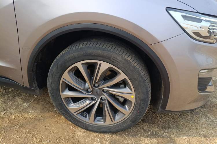 Used Geely Auto Jiajie 2019 1.5TD MHEV DCT Deluxe Edition Right Front Wheel Hub