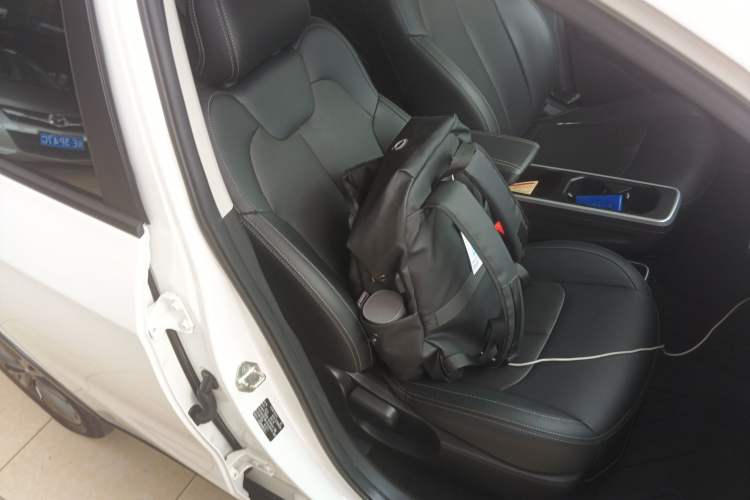 Used NETA V 2022 Chao 400 Right Front Seat