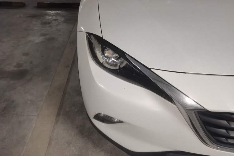 Used Mazda CX-4 2018 2.0L Automatic Two-Wheel Drive Blue Sky Premium Upgrade Version China VI Standard
