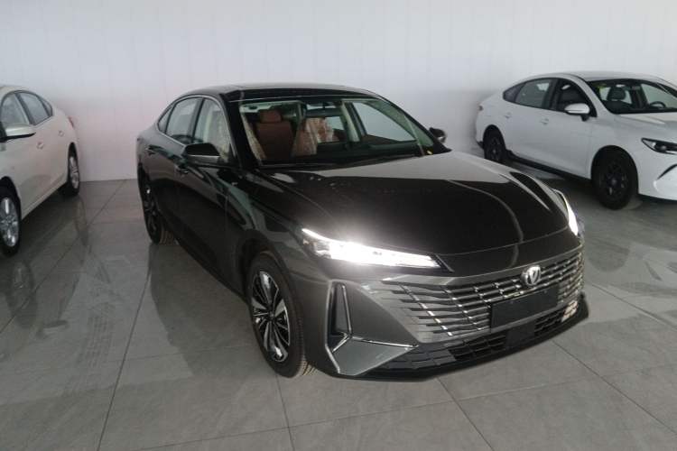 Used Changan Eado PHEV 2025 Smart New Blue Whale 145KM Battleship Edition
