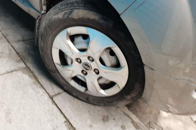 Used Jinbei New Hiace X30L CNG 2023 70L CNG Wealth Edition Coach 6/7-Seater Central Air-Conditioned Version SWCC15M