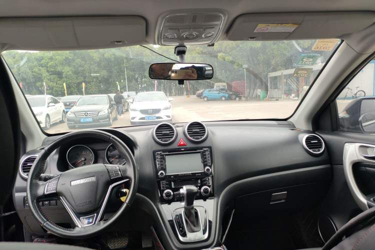 Used Haval H6 2016 Upgraded Model 1.5T Automatic Two-Wheel Drive Elite Version