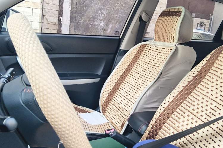 Used Changan CS35 2015 1.6L Manual Luxury Model China V Standard
