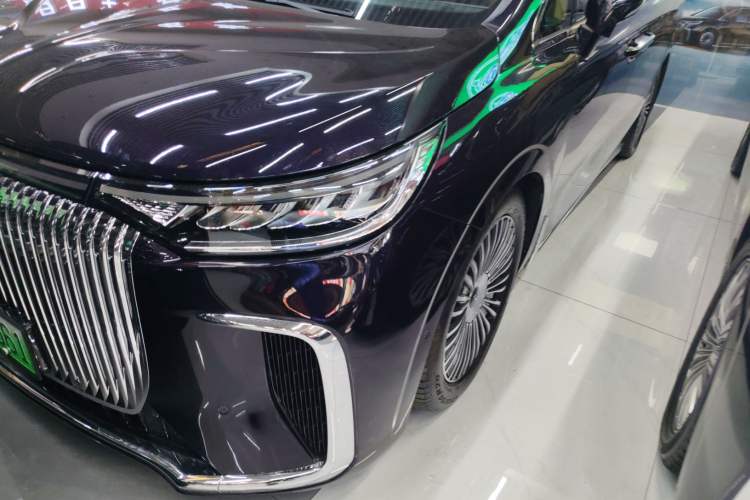 Used VOYAH Dream 2025 PHEV Four-Wheel-Drive Flagship Kunpeng Edition