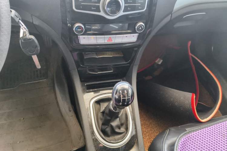 Used Great Wall C50 2013 1.5T Manual Fashion Edition Gear Lever