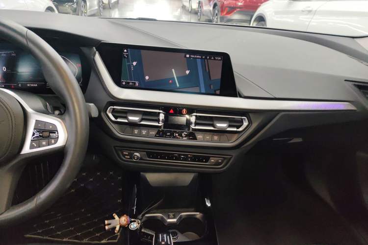 Used BMW 2 Series 2021 225i 4-Door Coupe M Sport Package Audio And AC Panel