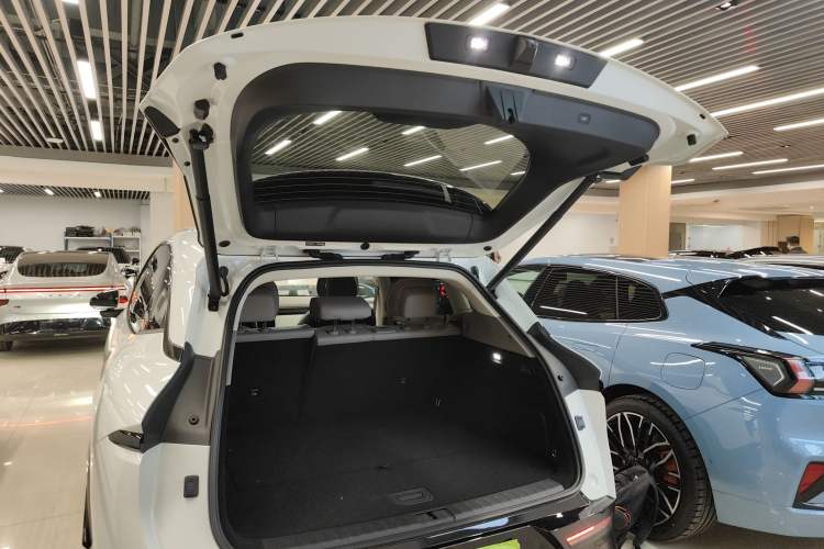 Used Zeekr 7X 2025 75 kWh Rear-Wheel Drive Intelligent Driving Version
