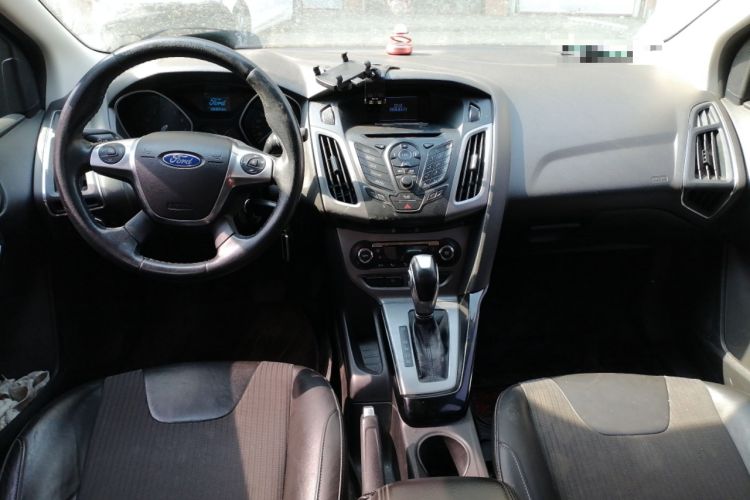Used Ford Focus 2012 Sedan 1.6L Automatic Fashion Edition