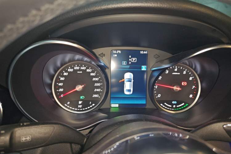 Used Mercedes-Benz C-Class 2019 C 260 Sport Edition Instrument Cluster