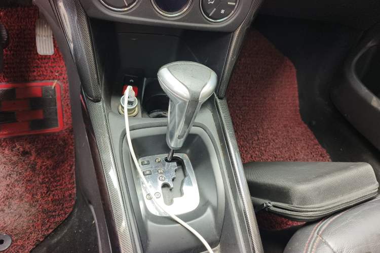 Used Citroen C3-XR 2015 1.6THP Automatic Flagship Model Gear Lever