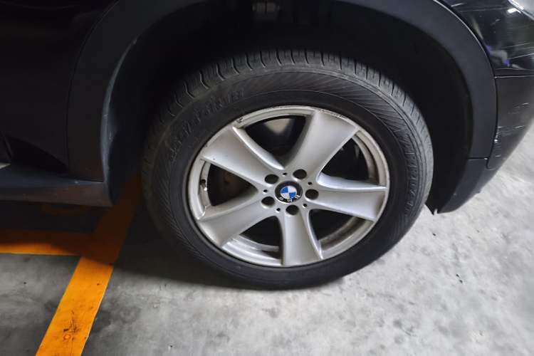 Used BMW X5 2011 xDrive35i Leading Model