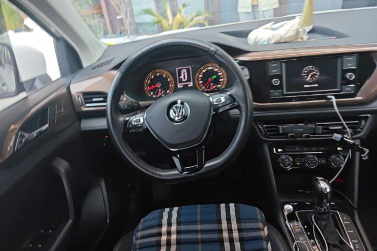 Used Volkswagen Tharu 2020 280TSI Two-Wheel Drive Comfort Edition China VI Standard Steering Wheel