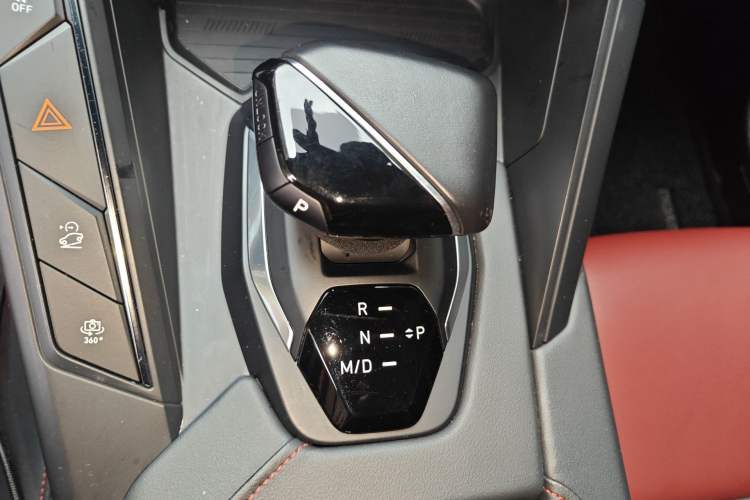 Used Lynk & Co 06 2020 1.5T JinPro model
