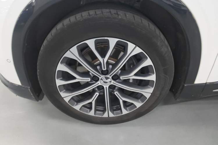 Used Nio EC6 2024 100 kWh Exterior 4