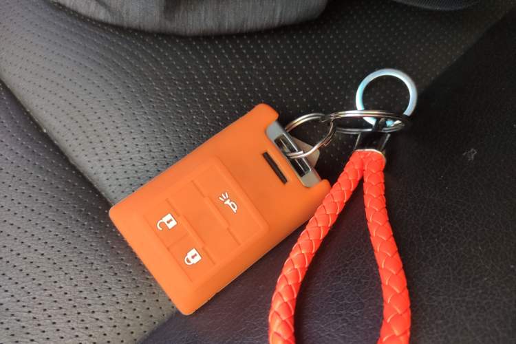 Used Chevrolet Captiva 2015 2.4L 4x4 Flagship Edition 7-Seater
