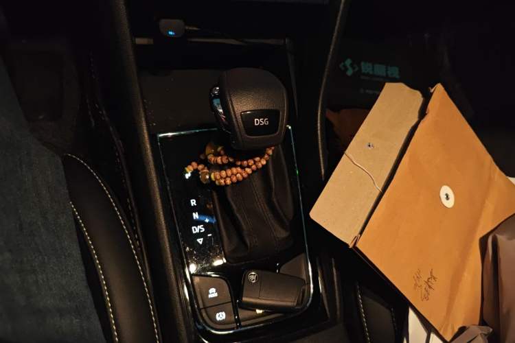 Used Skoda Karoq 2020 TSI280 Luxury Smart Edition China VI Standard