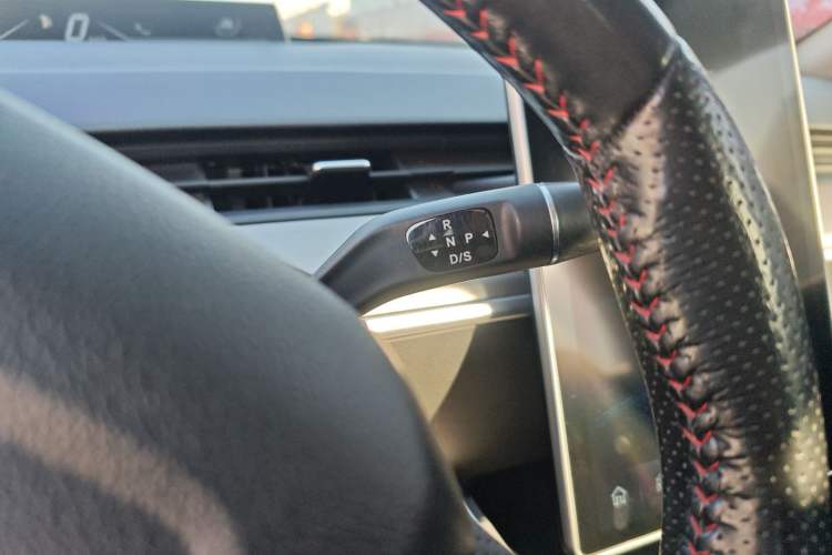 Used NETA V 2021 Standard Range Entertainment Version – Upgraded Model