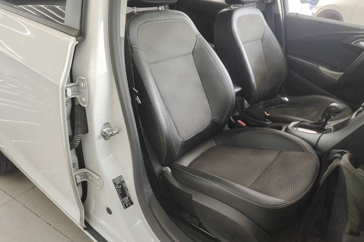 Used Buick GT 2014 XT 1.6L Automatic Fashion Edition