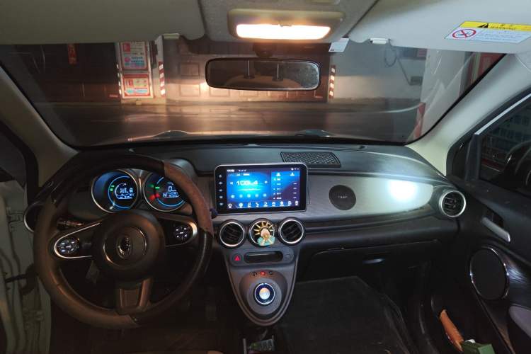 Used ORA Black Cat 2021 301 km Basic Version Headliner