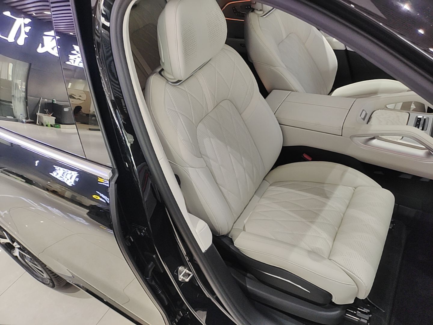 Zeekr 8X 2026 Model Max Edition 55kWh — снимка 19