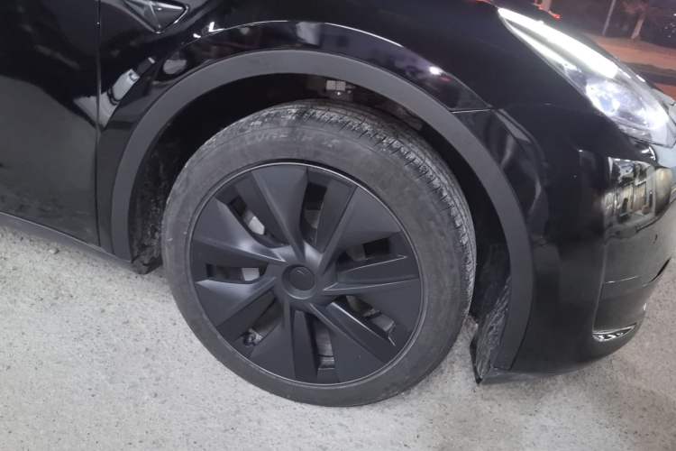 Used Tesla Model Y 2023 Rear-Wheel-Drive Version
