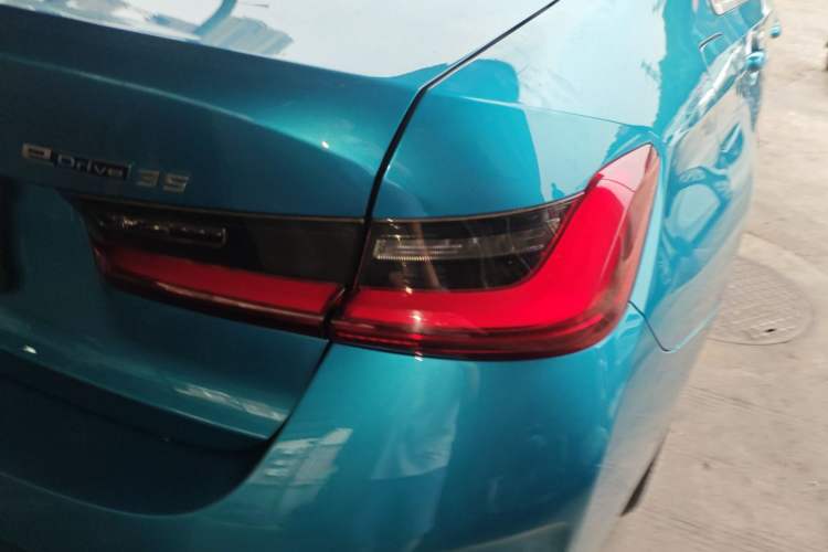 Used BMW i3 2022 eDrive 35 L
