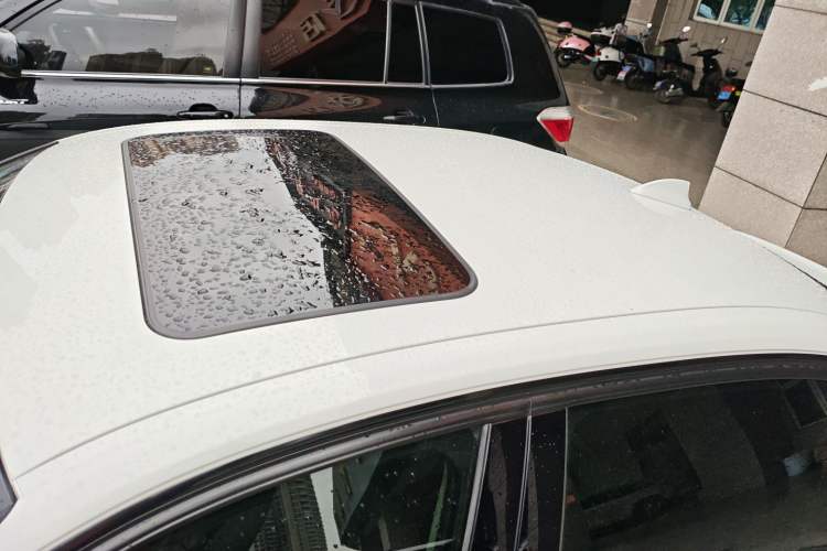 Used BMW 3 Series 2018 320Li Leading Model M Sport Package
