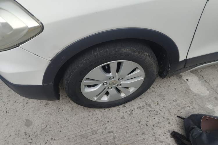 Used Suzuki S-Cross 2014 1.6L CVT Two-Wheel Drive Elite Version
