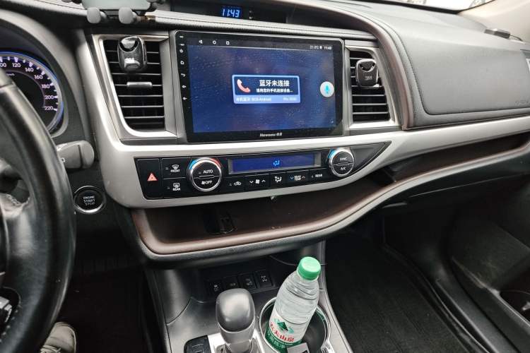 Used Toyota Highlander 2015 2.0T Four-Wheel Drive Luxury Edition 7-Seater Audio And AC Panel