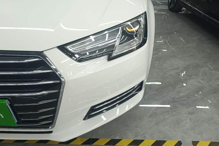 Used Audi A4L 2018 30th Anniversary Edition 30 TFSI Ambition Model Left Front Headlight