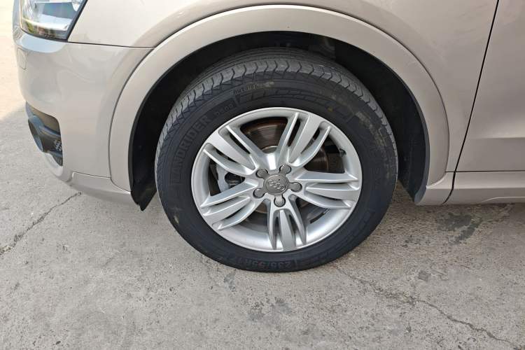 Used Audi Q3 2015 35 TFSI quattro Technology Edition Left Front Wheel Hub