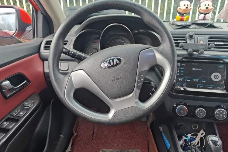 Used Kia K2 2015 Hatchback 1.4L AT GLS Cool Edition
