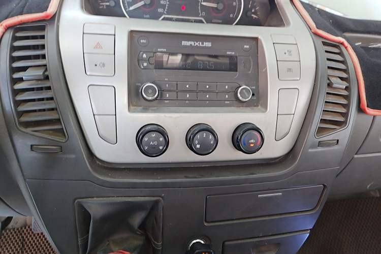 Used SAIC MAXUS Xintu V80  Audio And AC Panel