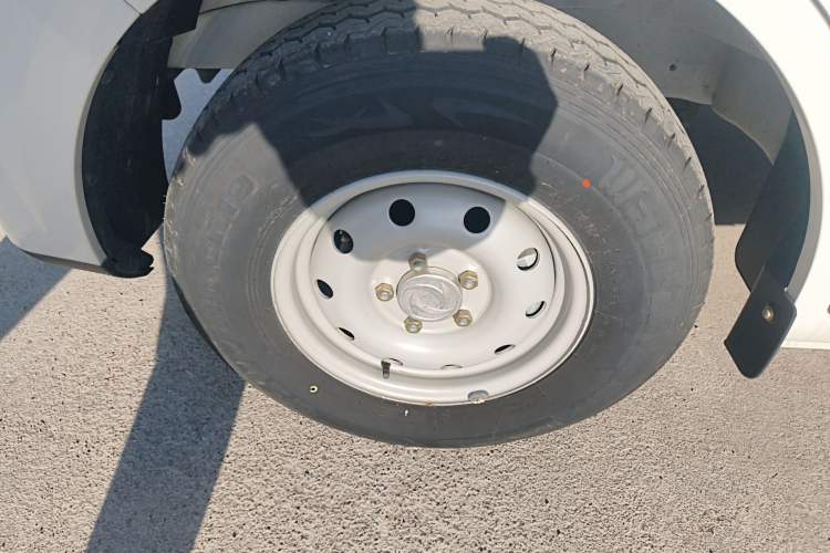 Used Dongfeng Yufeng EM27 2024 EM27L Eves Power 41.86 kWh
