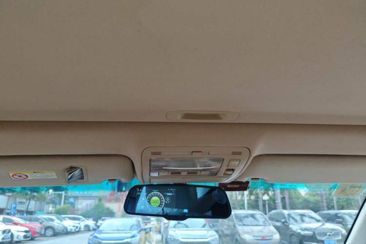 Used Toyota Crown 2007 3.0L Royal Saloon Navigation Headliner