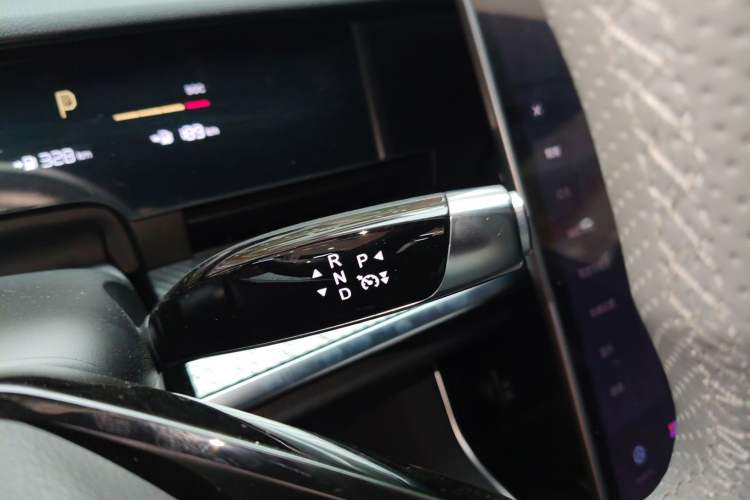 Used NETA S Shooting Brake 2024 Range-Extended 300 Standard Edition Gear Lever