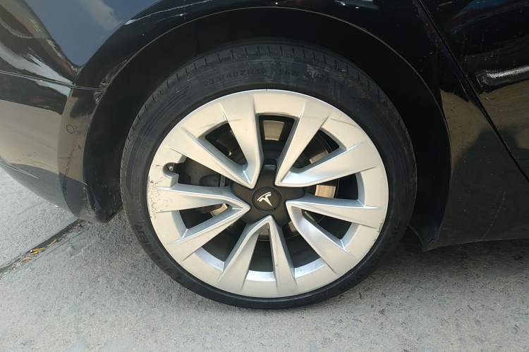 Used Tesla Model 3 2021 Standard Range Rear-Wheel Drive Upgraded Version 3D6 Right Rear Wheel Hub