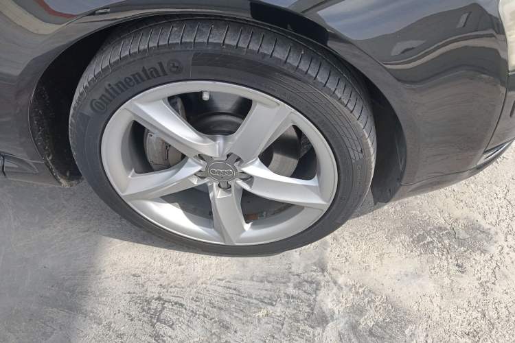 Used Audi A8 2009 A8L 4.2 FSI quattro Prestige Edition Right Front Wheel Hub