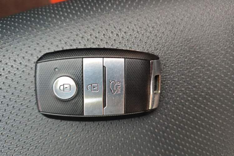 Used Kia kx1 Stonic 2021 1.4L CVT Fun & Sunroof Model Vehicle Key