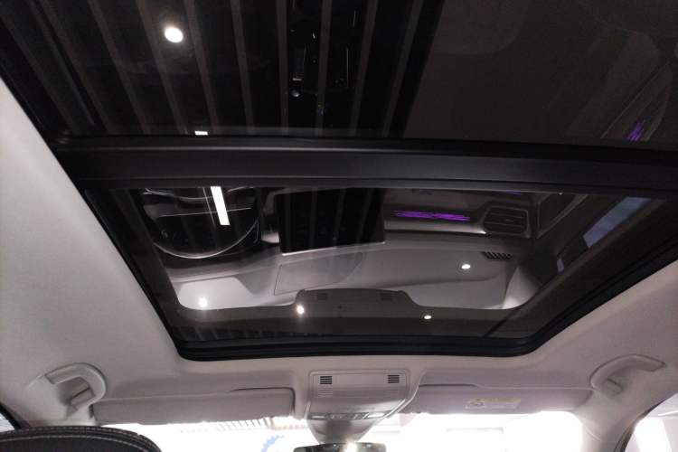 Used Volkswagen Tayron 2023 330TSI Two-Wheel-Drive R-Line High-Energy Version
