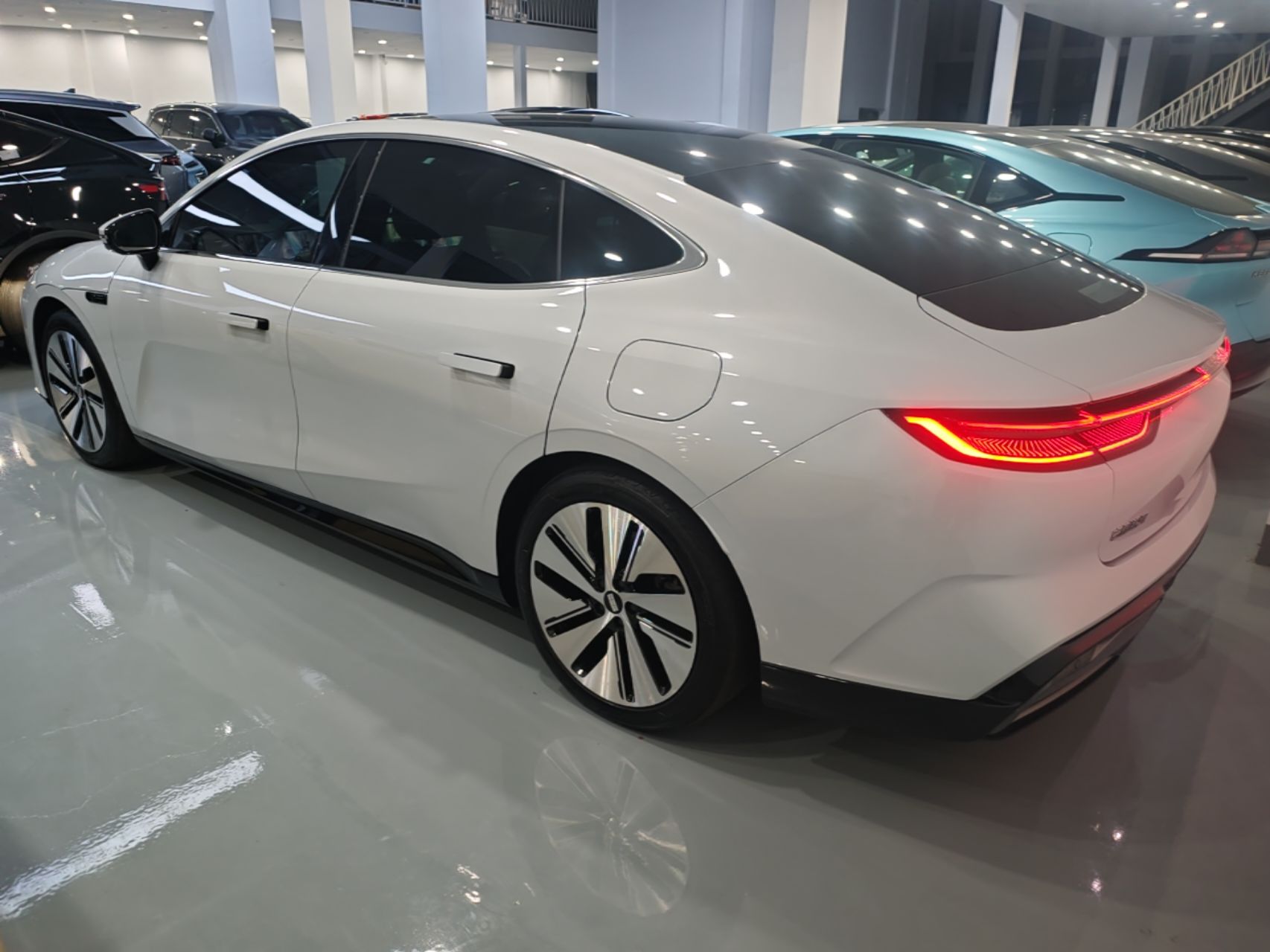 Geely Galaxy E8 2024 665 km Range Rear-Drive Starship Long-Range Version — снимка 4