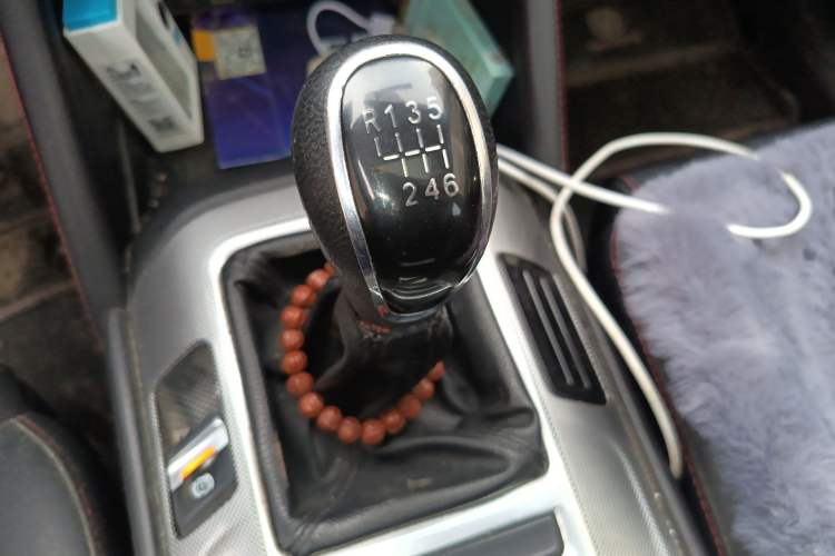 Used CHANGAN CS55 2019 1.5T Manual Colorful Model China VI Standard Gear Lever