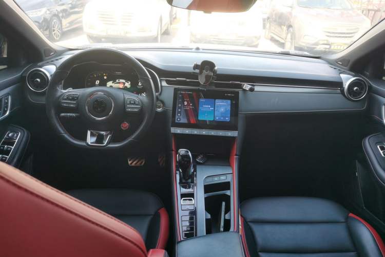 Used MG 6 2020 1.5T Automatic Trophy Flagship Edition Center Console