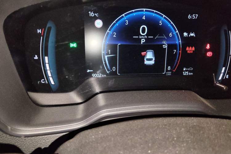 Used Toyota Corolla Cross 2024 2.0L Pioneer Edition Odometer Close Up