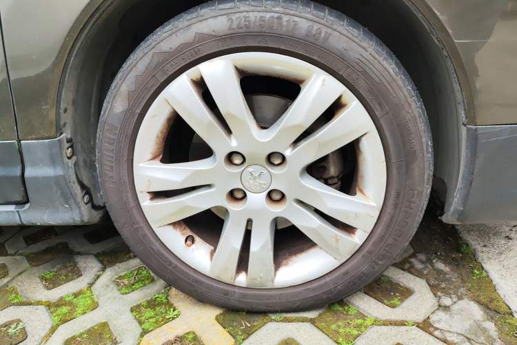 Used Peugeot 3008 2013 2.0L Automatic Trend Edition