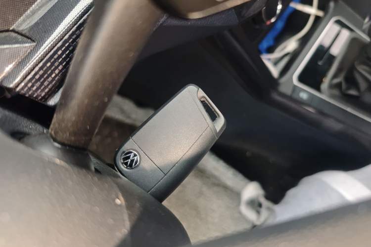 Used Volkswagen Lavida 2025 New Sharp 1.5L Outstanding New Edition Vehicle Key