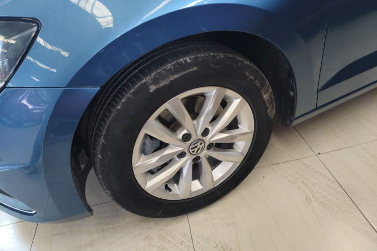 Used Volkswagen Touran 2018 Volkswagen Touran L 280TSI DSG Comfort Edition 7 Seats China V Emission Standard Exterior 4