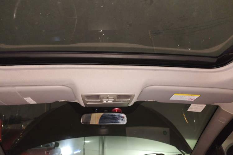 Used Haima S5 2015 1.6L Manual Luxury Model with Sunroof Headliner