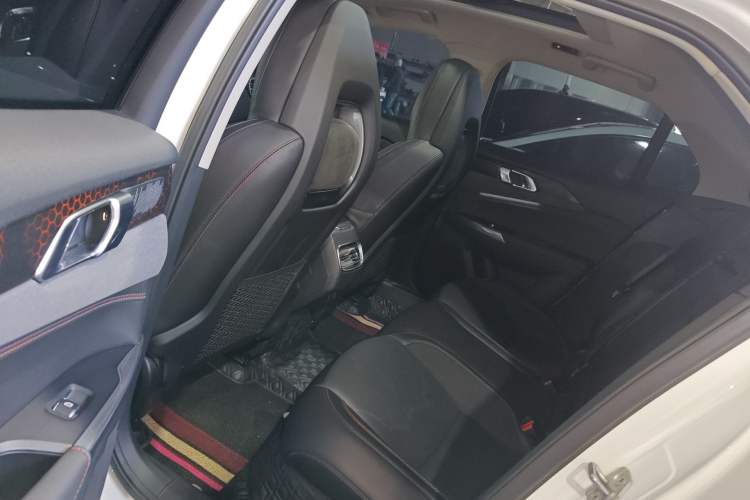 Used Lynk & Co 02 2019 1.5T DCT Two-Wheel Drive Pro Edition China VI Standard
